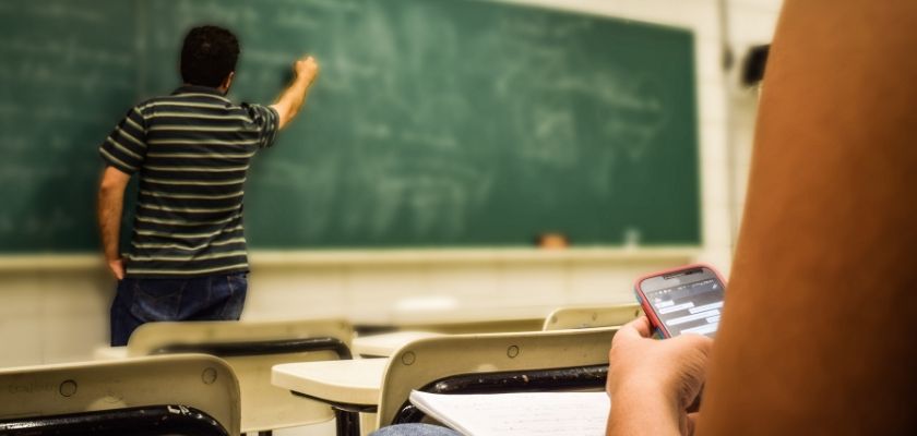 Schools are using mass surveillance techniques on kids, new report shows