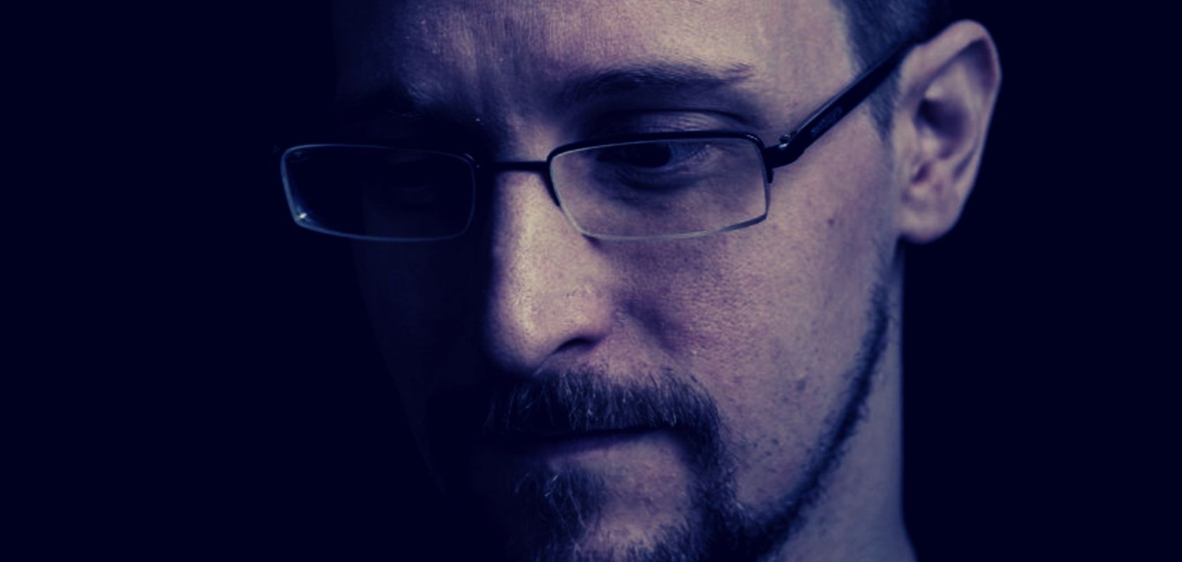 Snowden defends encryption