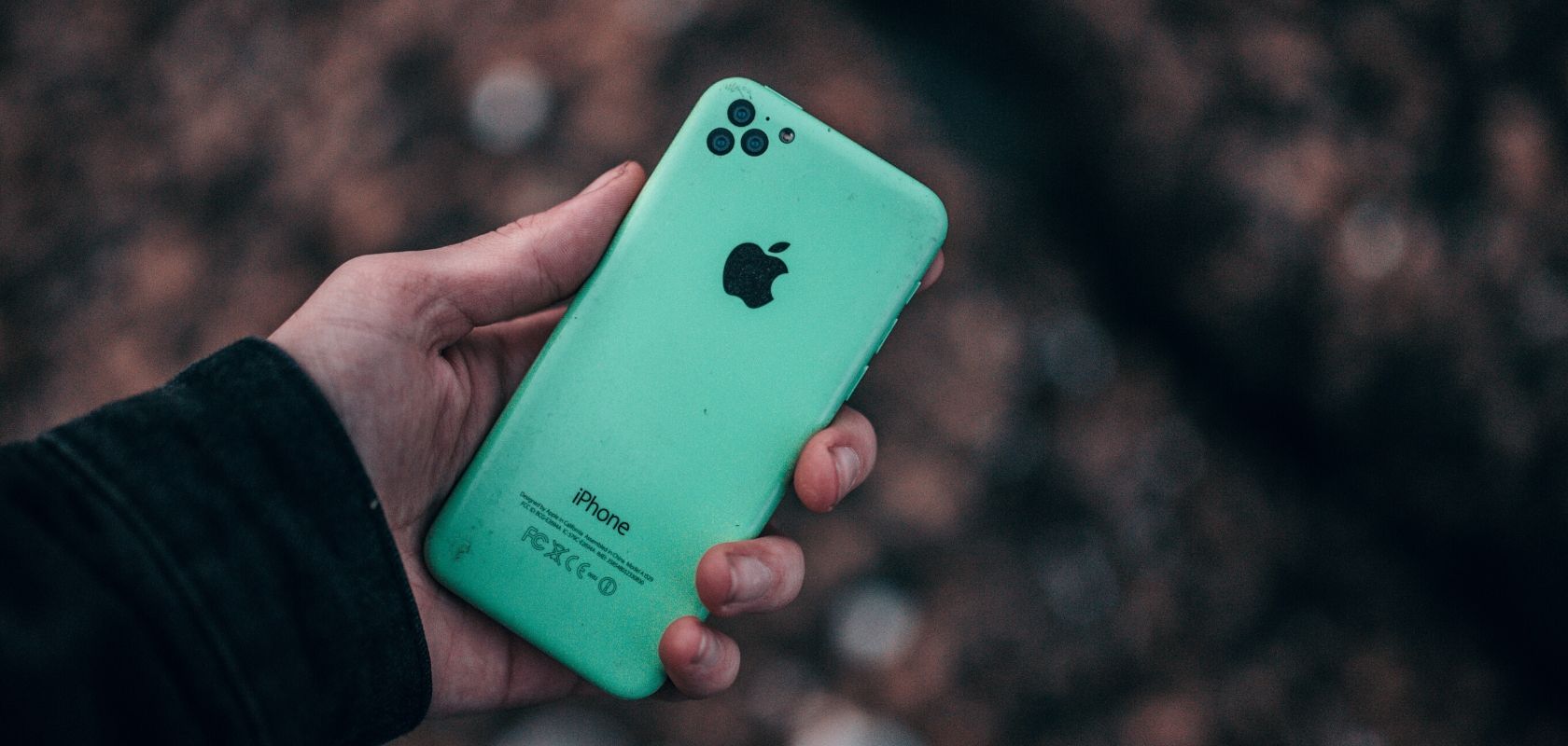 New Russian law requires Russian apps to be pre-loaded on smartphones sold in the country