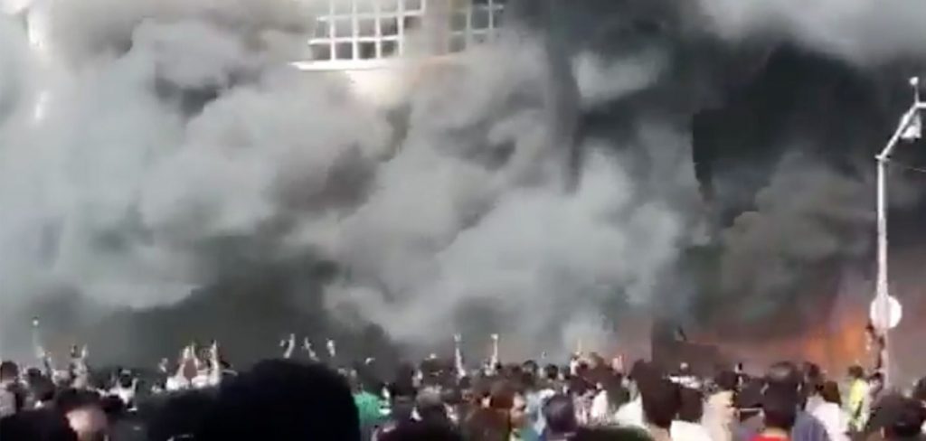 Iran’s internet shutdown during protests is hiding its death toll, estimated to be over 100