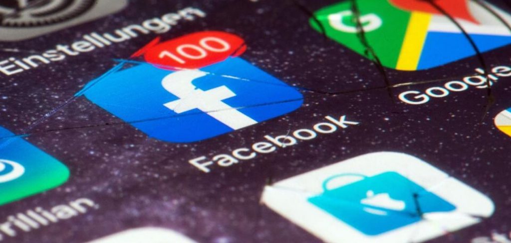 College graduates increasingly want to avoid big tech companies like Apple, Google, and Facebook