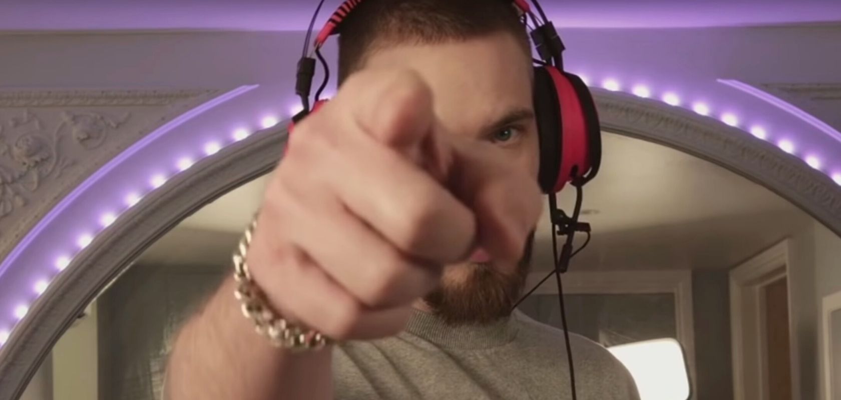 PewDiePie calls out simps