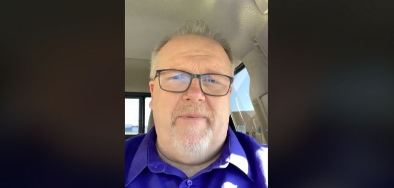 Kansas woman sues town mayor for deleting her critical Facebook comments
