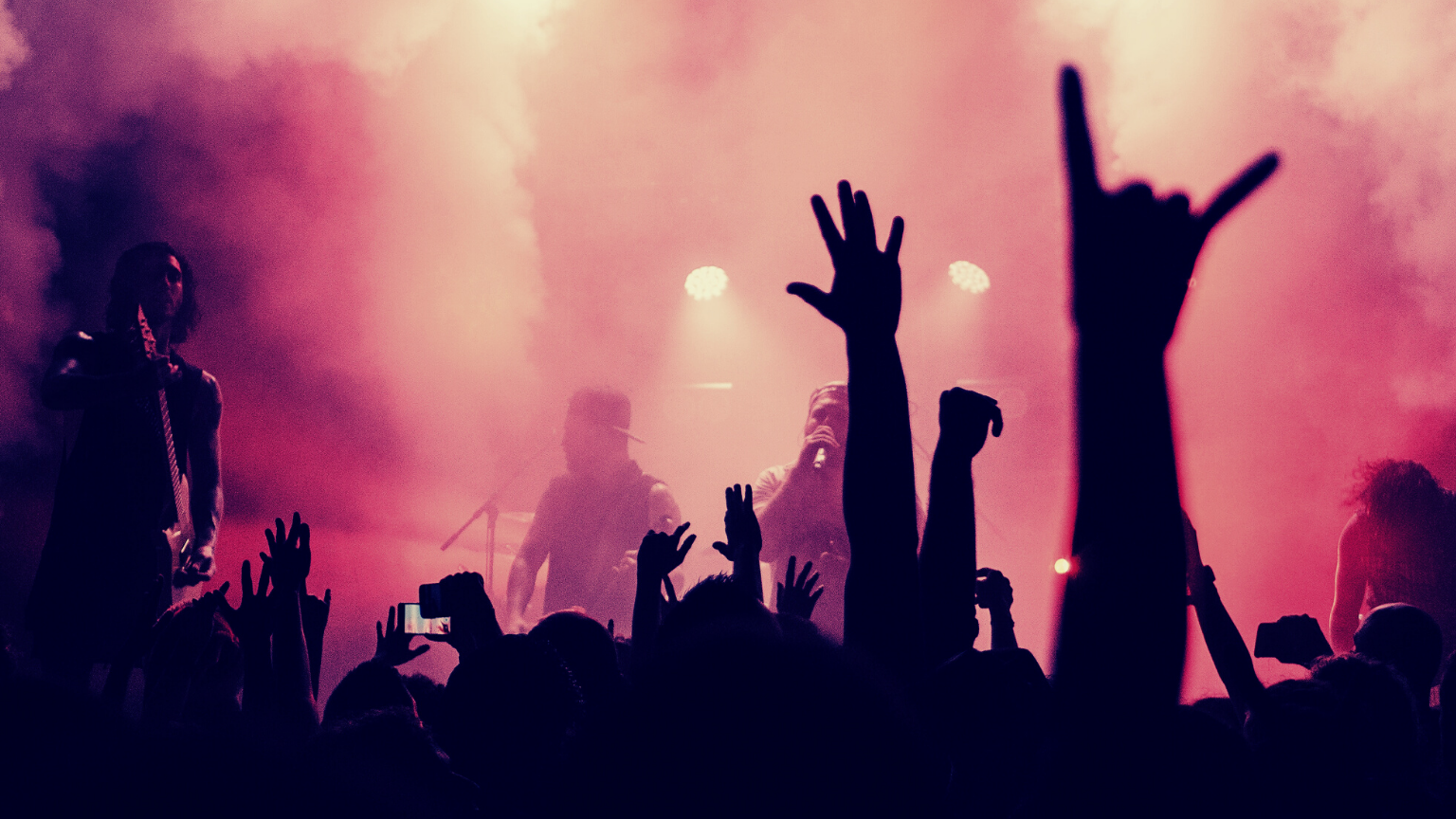 UK: 80% of nightclubs say they’ll reject draconian COVID passports