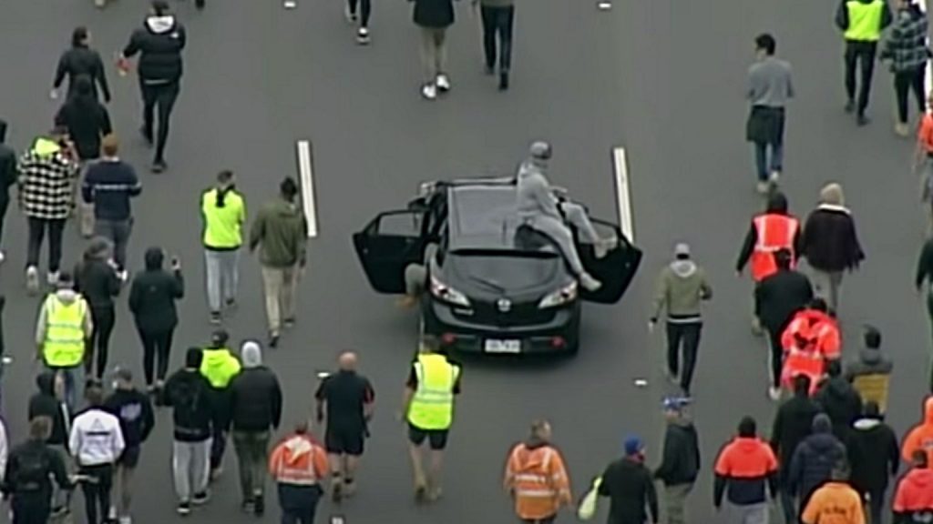 Australian media condemns police over blackout on protest coverage