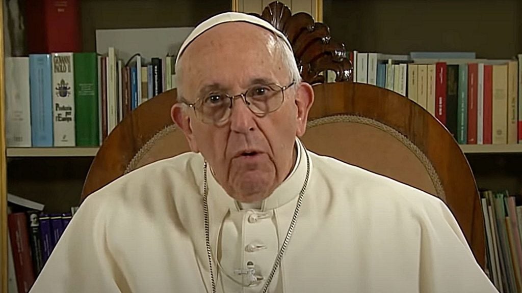Pope Francis calls on social media platforms to censor more “misinformation”