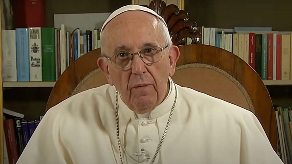 Pope Francis criticizes social media for allowing “misinformation” to spread
