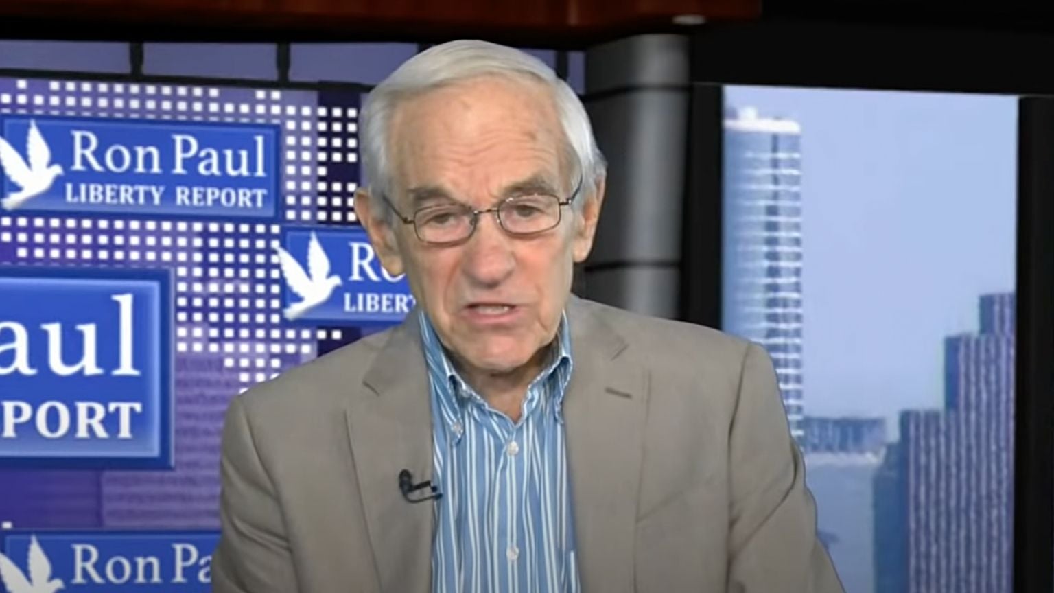 Facebook punishes Ron Paul with 90-day ban