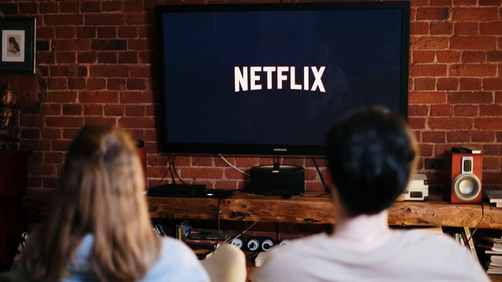 UK plans to regulate Netflix to “protect” viewers from “harmful content”