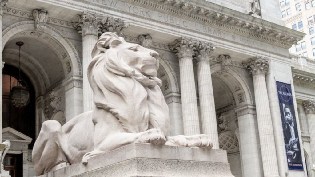 NYC public libraries to provide free ebook versions of banned books