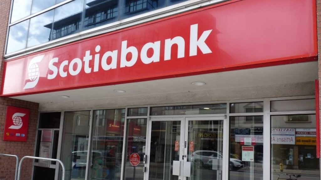 Canadian bank apologizes for freezing civil liberties protester’s account