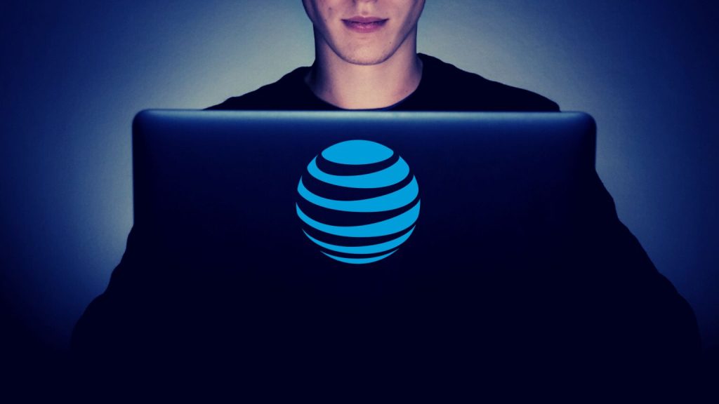 Movie producers sue AT&T, calling for pirates to be disconnected from the internet