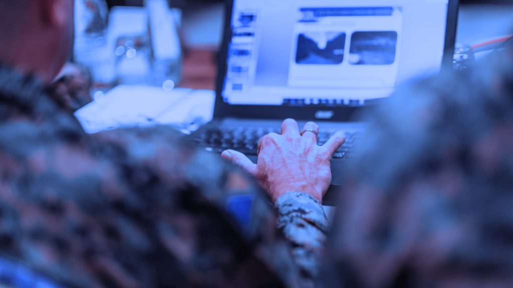 Senator Wyden: US military bought mass monitoring tool that includes email and browsing data