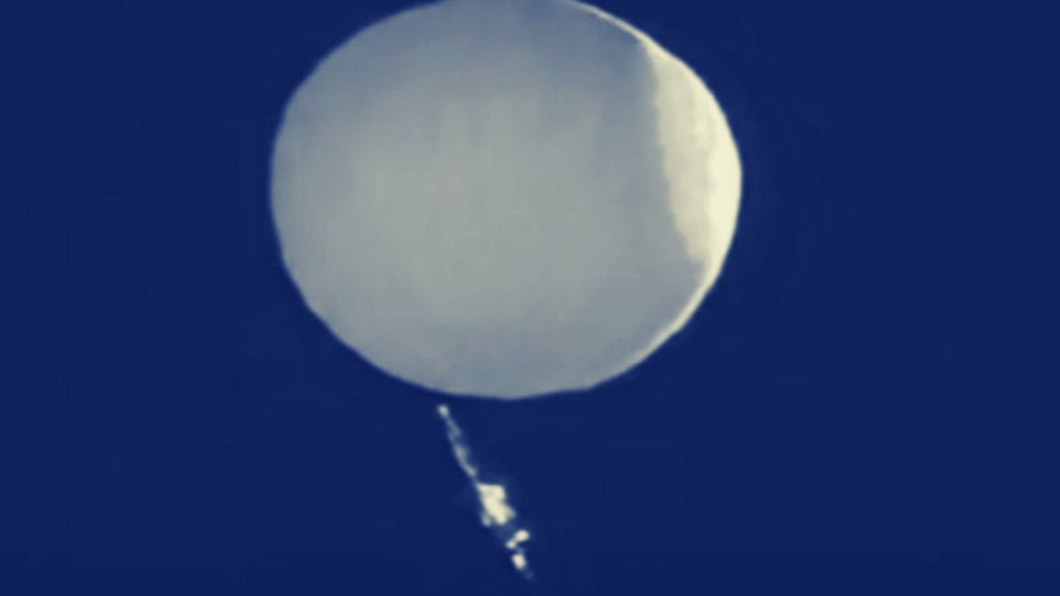 Chinese search engines censor “Chinese Spy Balloon,” only show state-controlled sources