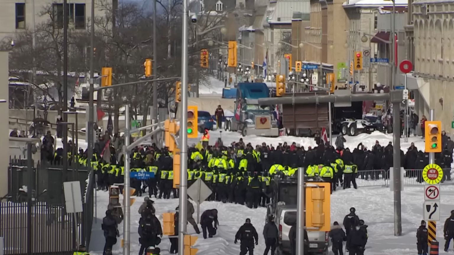 Canadian Police Officer Who Donated $50 To Freedom Convoy Could Be Forced Into Unpaid Work