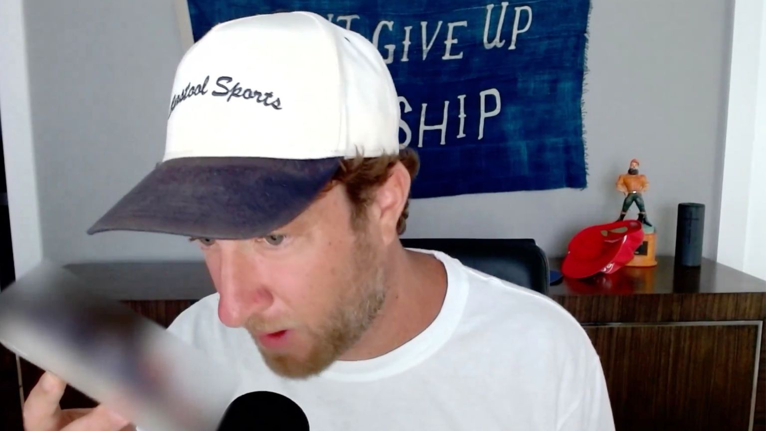 Dave Portnoy Exposes Washington Post Reporter Putting Pressure on His Advertisers
