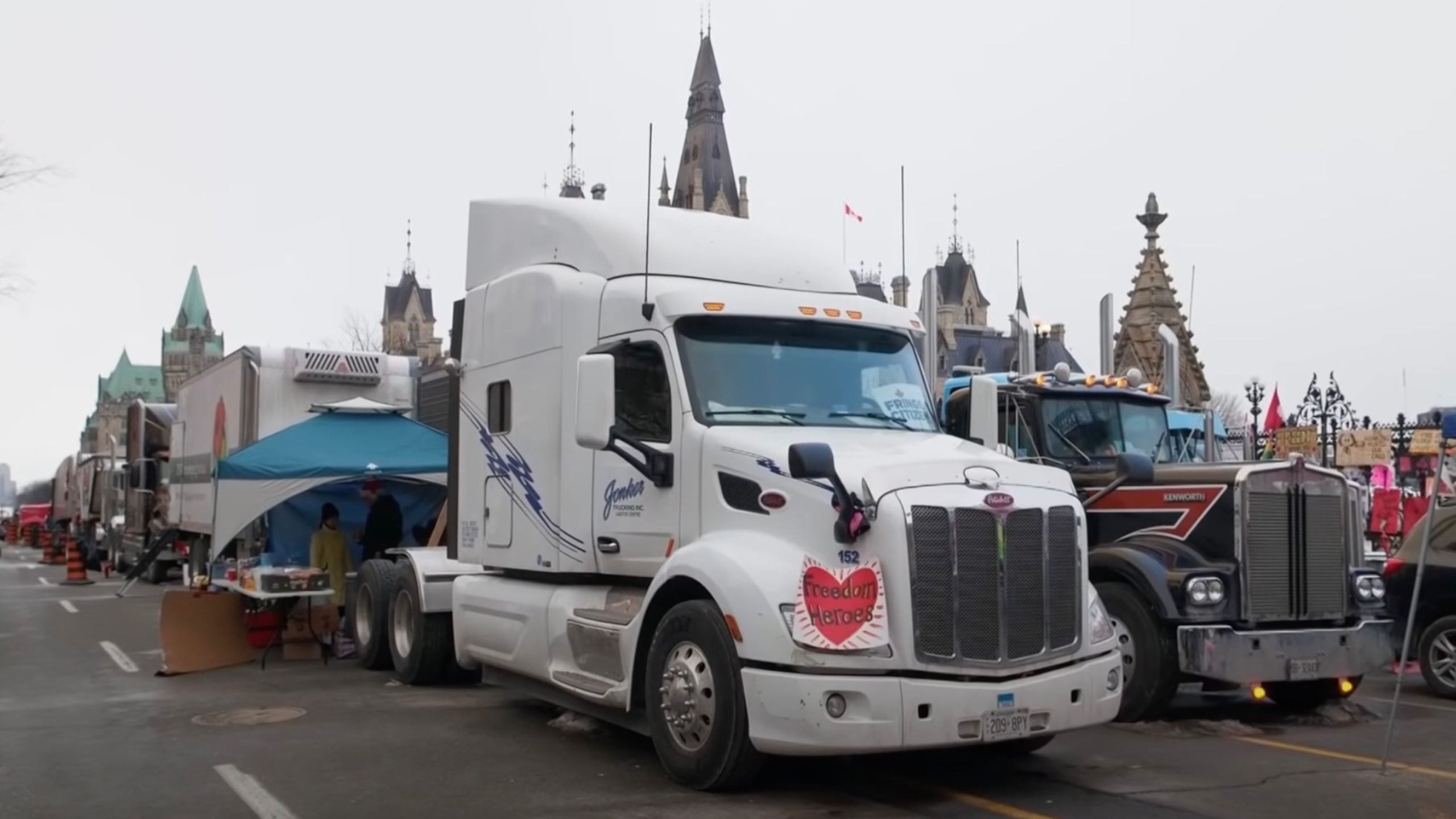 Toronto Cop Challenges “Misconduct” Allegation for Supporting Freedom Convoy with a $50 Donation