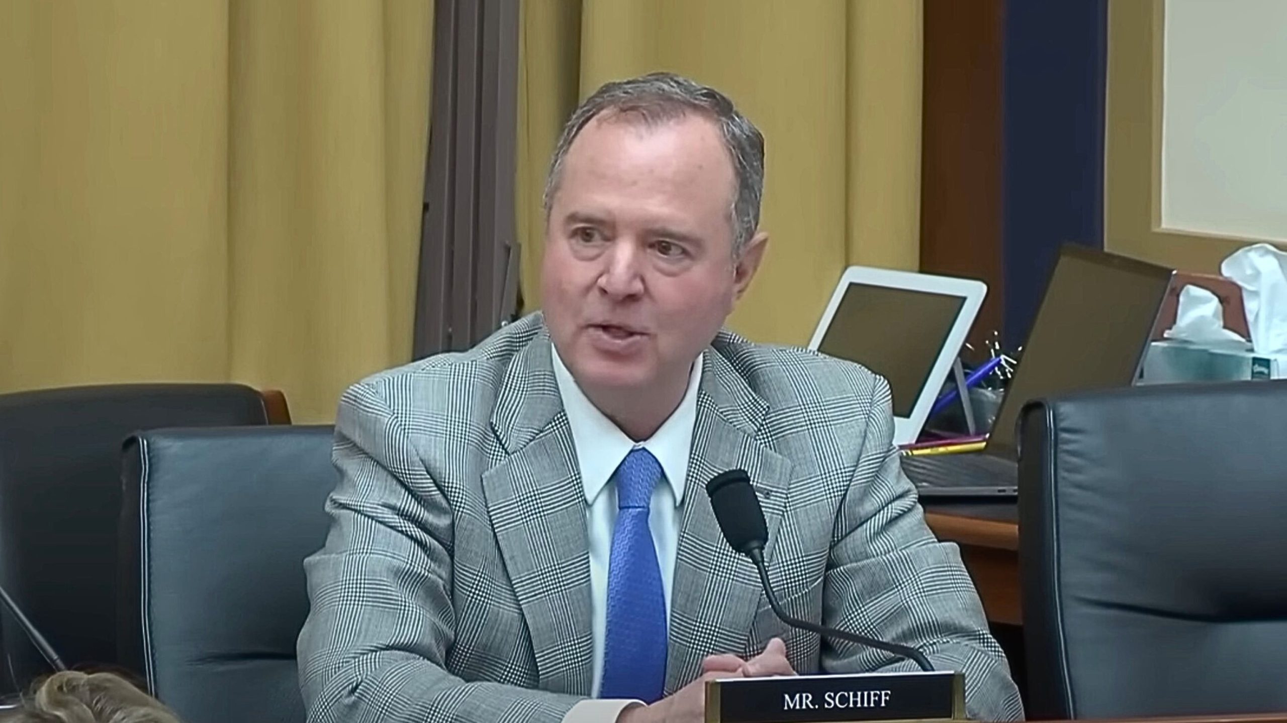 Democrats Push Google To Promote “Authoritative” Sources, Collaborate With Government on AI Overviews for Election and Health Topics