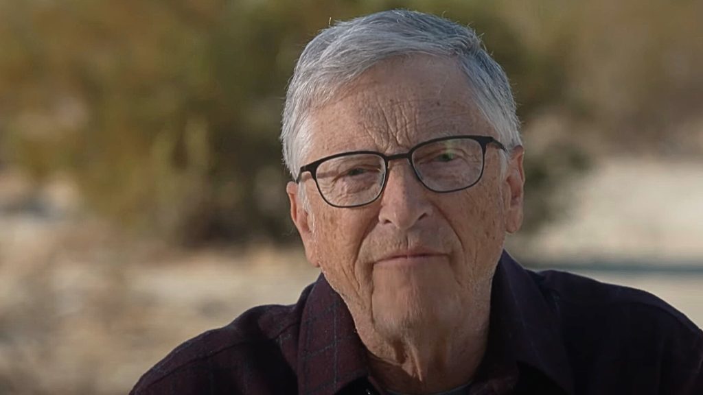 Bill Gates Suggests Governments Should Act Against Elon Musk for Political Posts, Calls for Regulation of Social Media