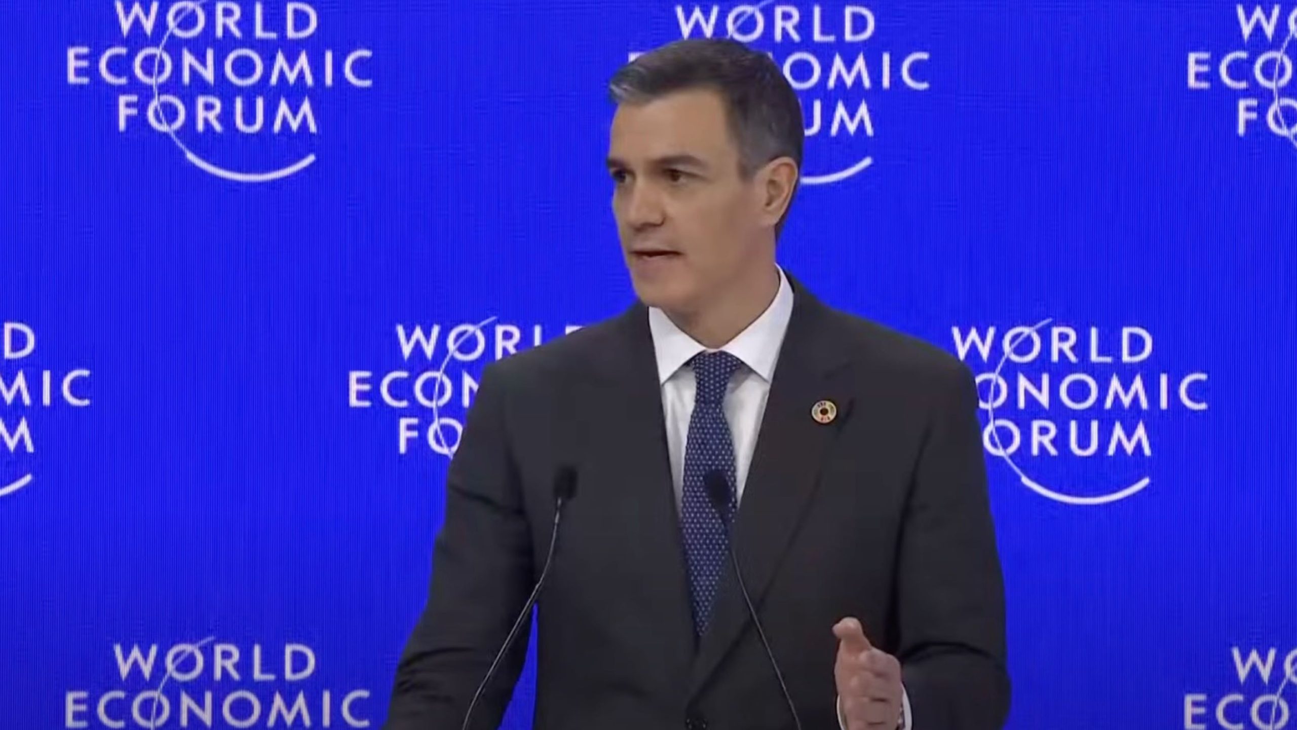 Spanish PM Pedro Sanchez Calls for Ending Online Anonymity, Linking Social Media to Digital ID